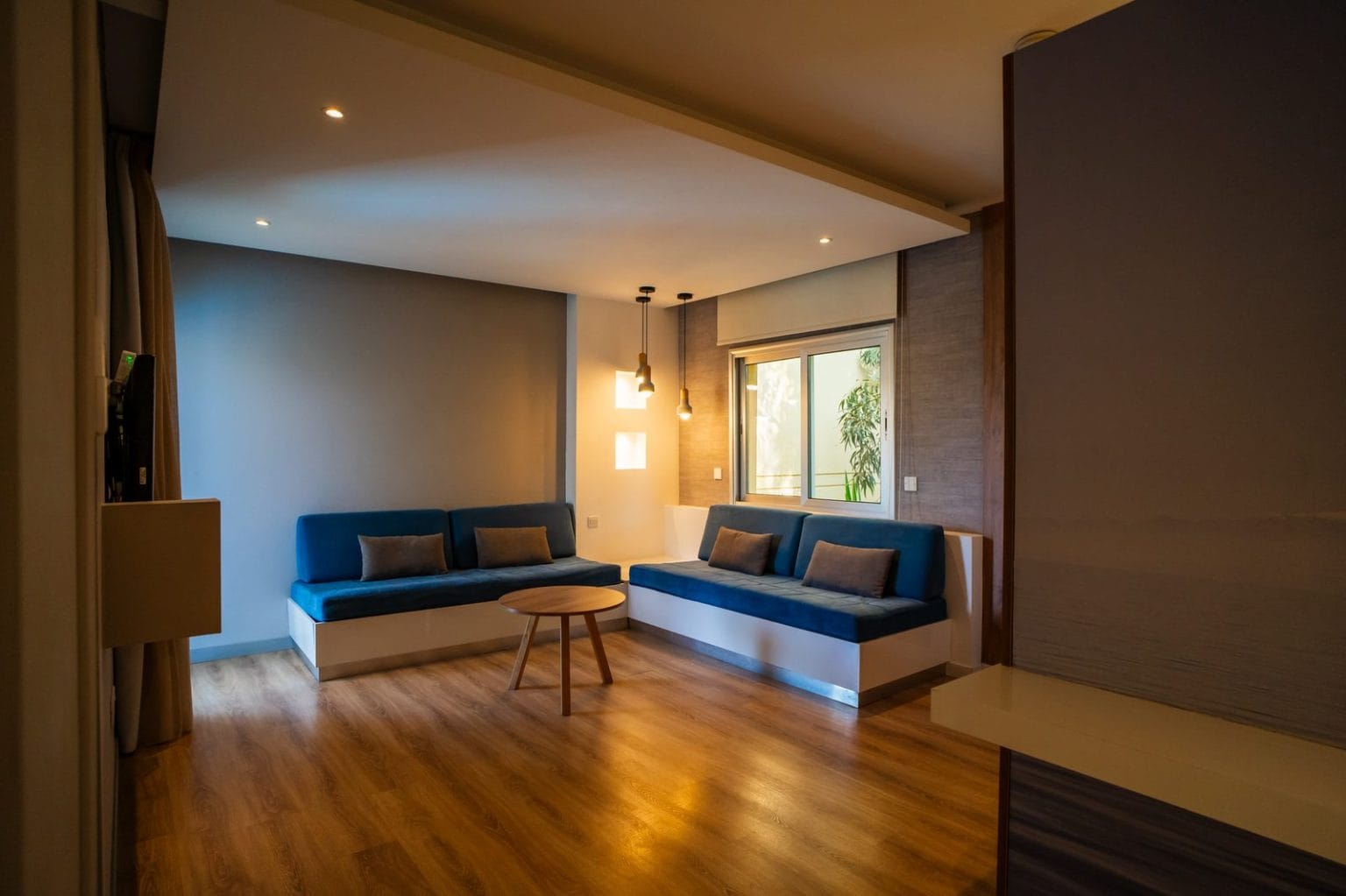 Superior One-Bedroom Suite lounge seating at Malama Beach Holiday Village